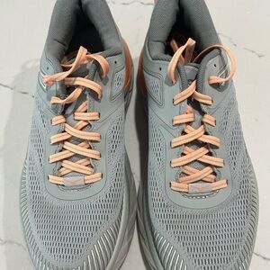 Hoka Womens SZ 9 Bondi sneakers